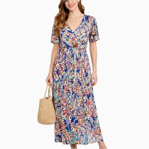 BEESON RIVER Size Small Floral Clash Short Sleeve V-Neck Stretch Knit Maxi Dress